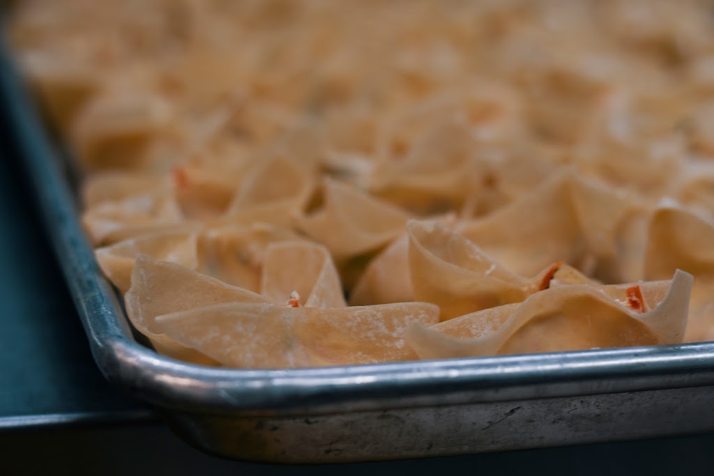 Cracklin | restaurant | 2116 10th St, Sacramento, CA 95818, USA | 9162121085 OR +1 916-212-1085