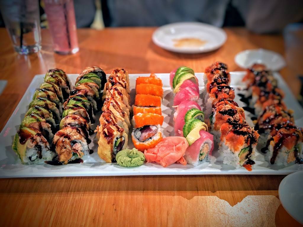 Deep Sushi | restaurant | 2624 Elm St, Dallas, TX 75226, USA | 2146511177 OR +1 214-651-1177