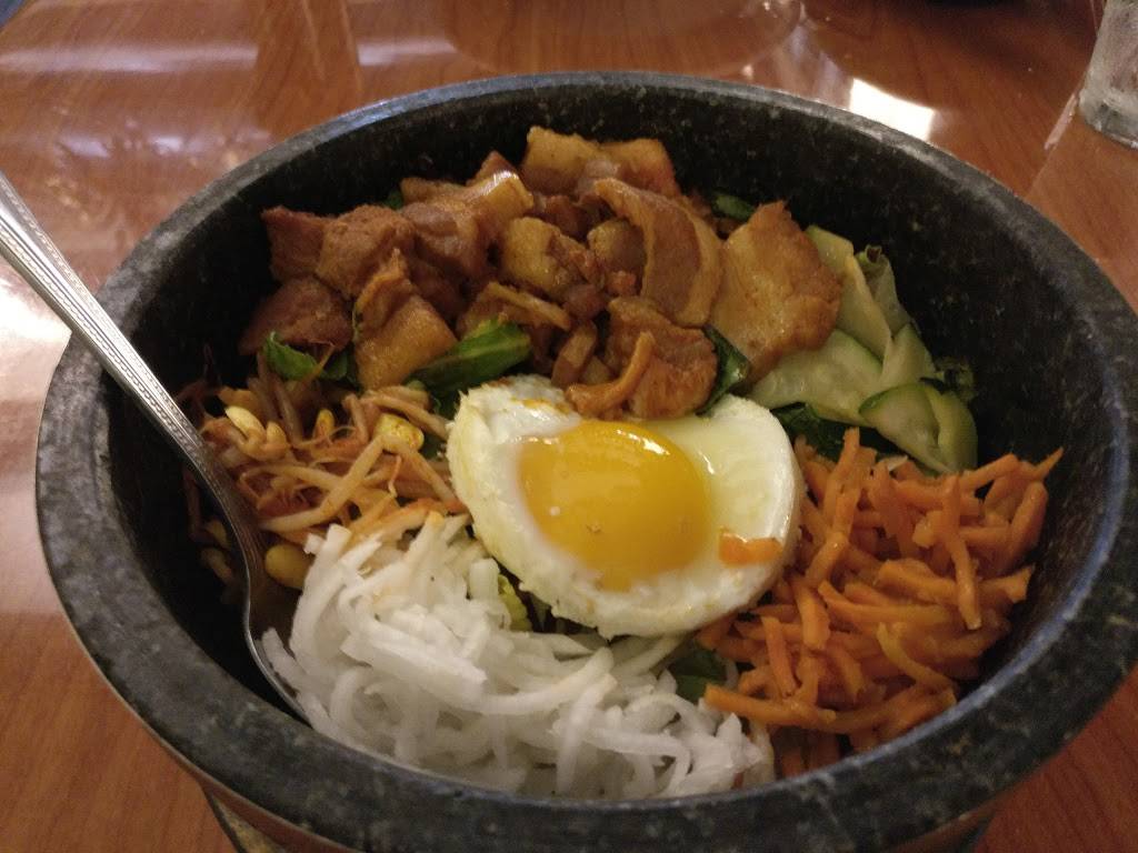 Stone Bowl | restaurant | 3355 Madison Rd, Cincinnati, OH 45209, USA | 5135339600 OR +1 513-533-9600