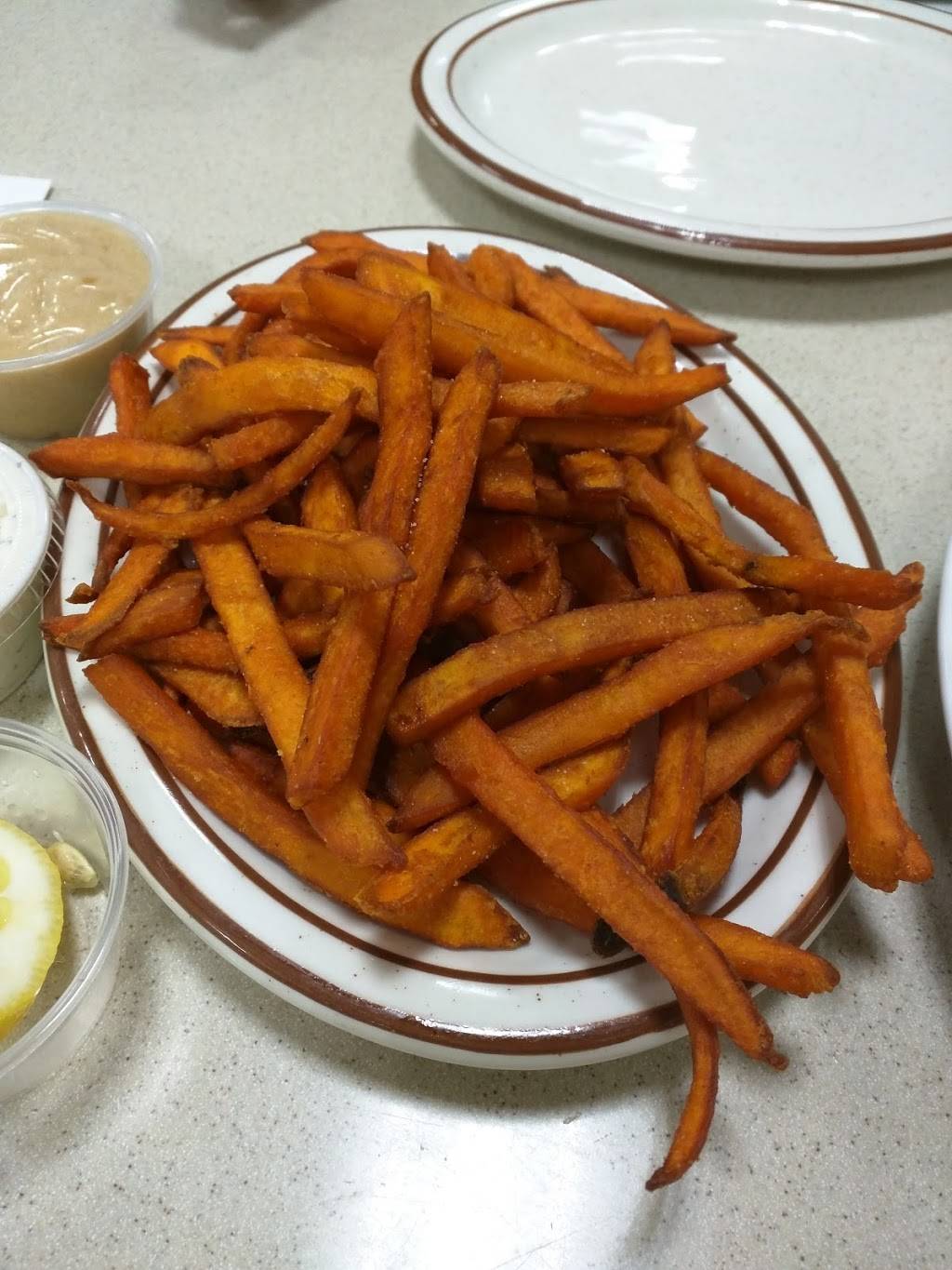 Leos Coney Island | restaurant | 28511 Schoolcraft, Livonia, MI 48150, USA | 7345136153 OR +1 734-513-6153