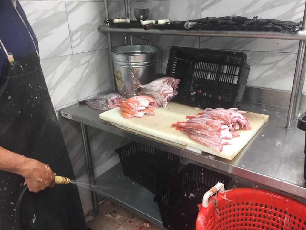 Reel Brothers Fish House | restaurant | 2323 Martin Luther King Jr Ave SE, Washington, DC 20020, USA | 2025255050 OR +1 202-525-5050