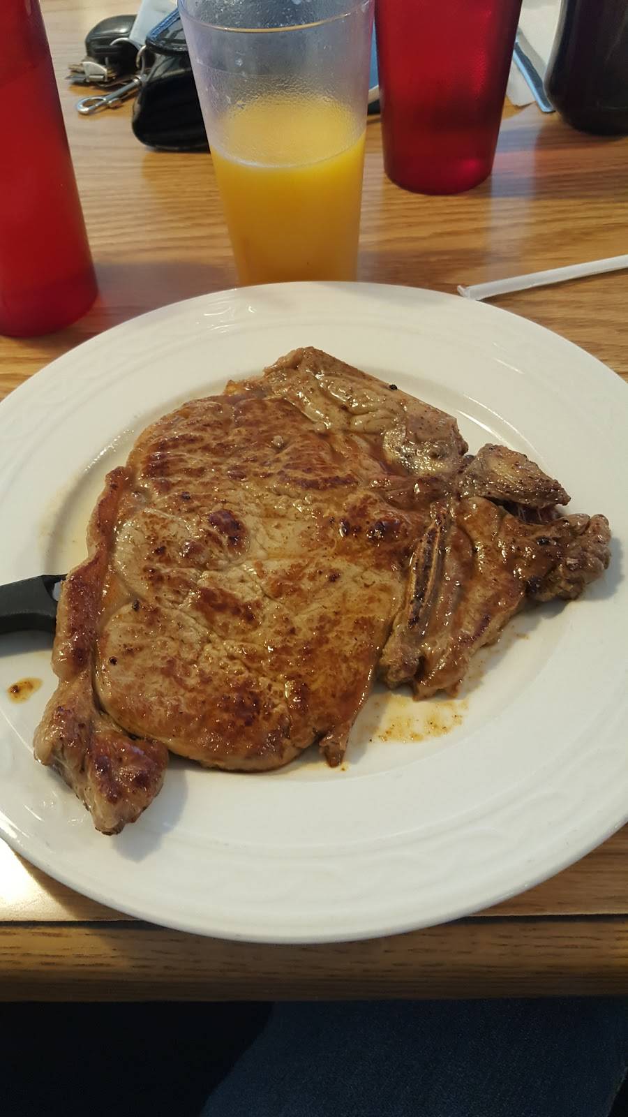 Kings Table Soul Food | restaurant | 5932 Prospect Ave #3626, Kansas City, MO 64130, USA | 8164440779 OR +1 816-444-0779