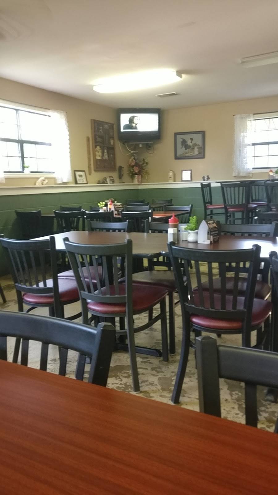 Ole Hickory BBQ | restaurant | 5061 Maysville Rd, New Market, AL 35761, USA | 2568592824 OR +1 256-859-2824