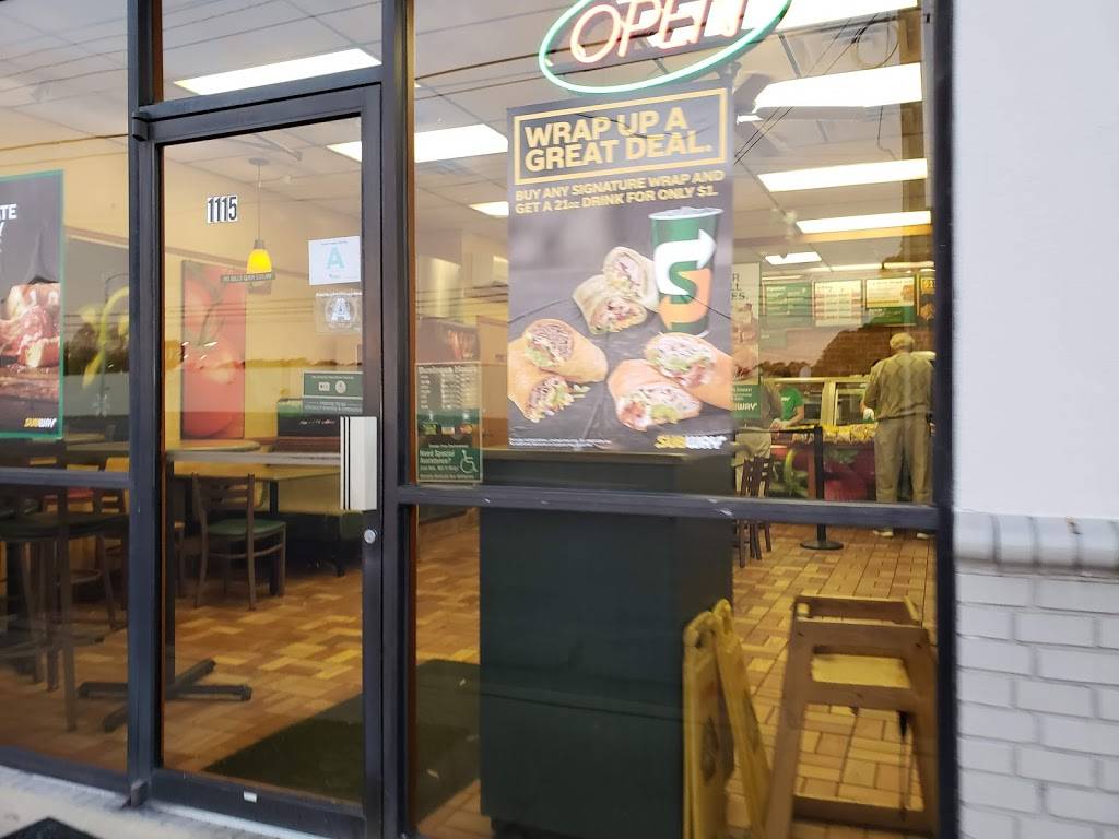 Subway | restaurant | 1115 Montague Ave, Greenwood, SC 29649, USA | 8642233500 OR +1 864-223-3500
