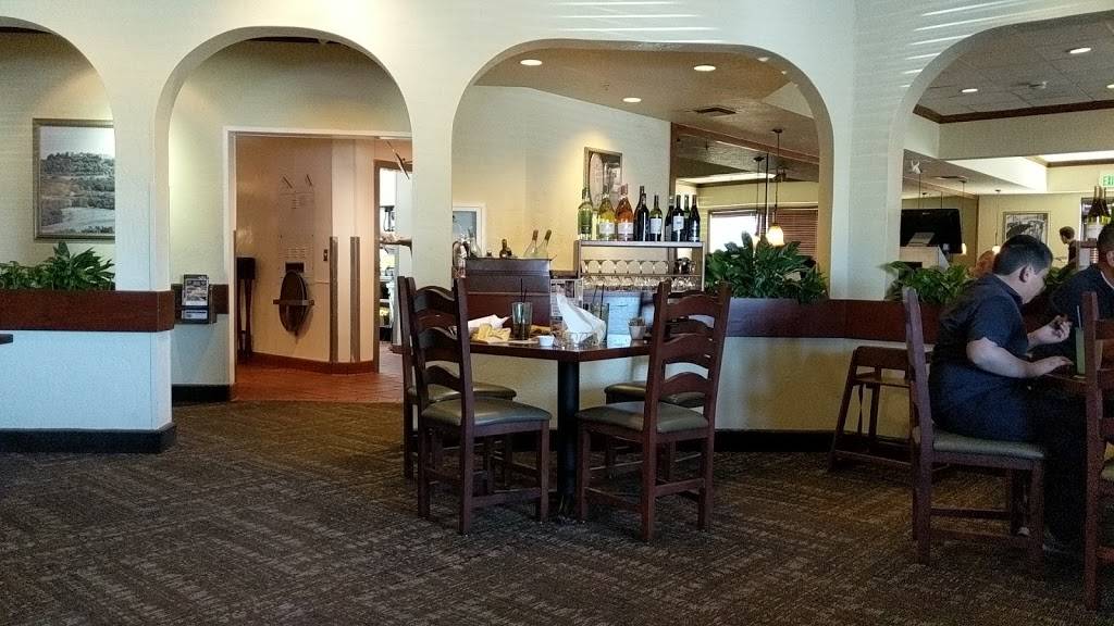 Olive Garden Italian Restaurant | meal takeaway | 1107 W Valley Pkwy, Escondido, CA 92025, USA | 7607379285 OR +1 760-737-9285