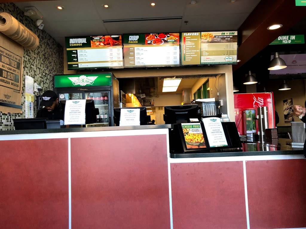Wingstop | restaurant | 1331 Eight Mile Rd, Detroit, MI 48203, USA | 3133054797 OR +1 313-305-4797