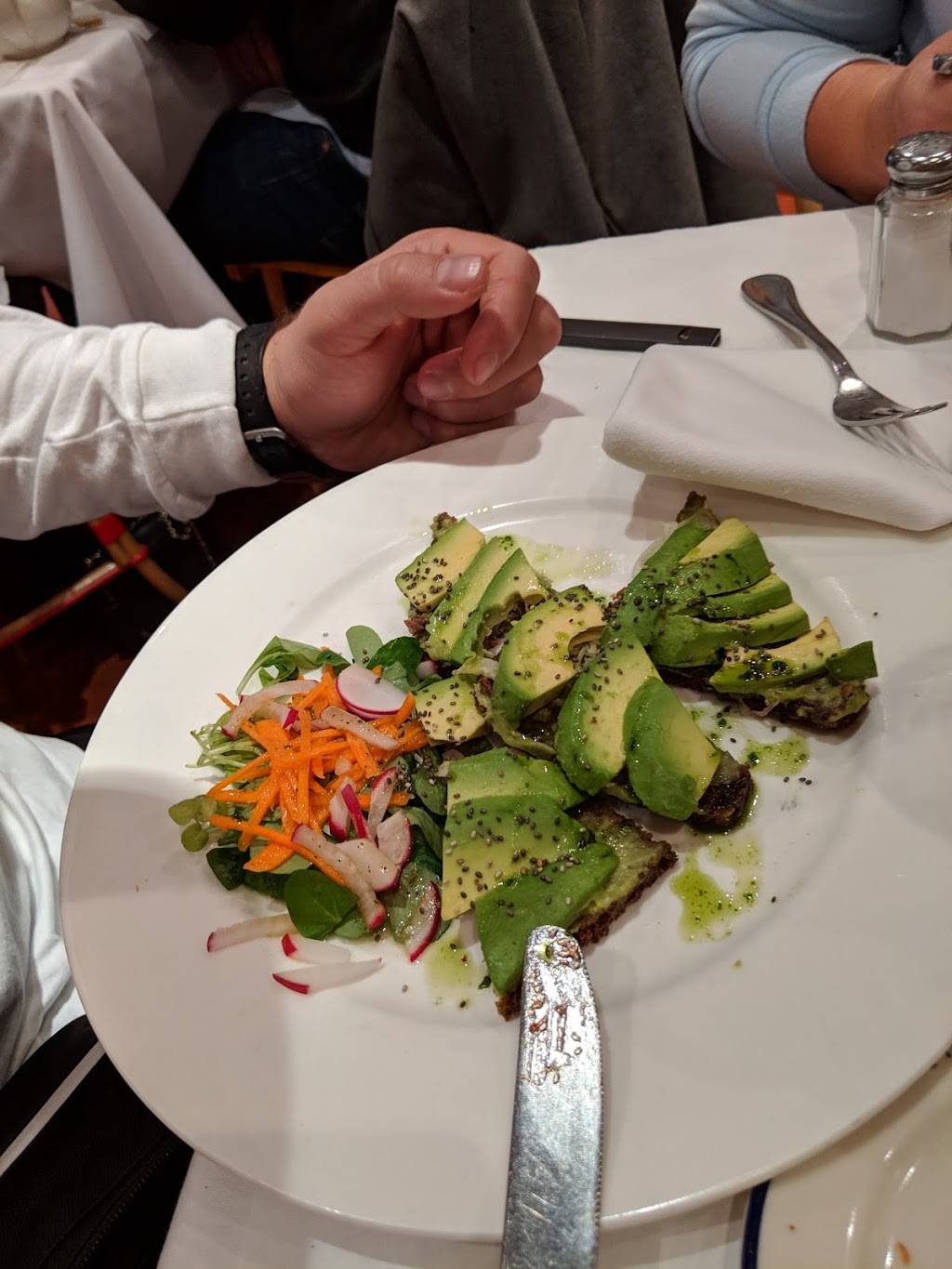 Island | restaurant | 1305 Madison Ave, New York, NY 10128, USA | 2129961200 OR +1 212-996-1200