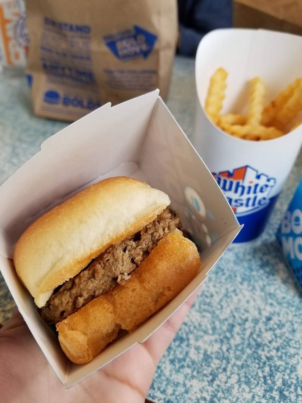 White Castle | restaurant | 3953 Packard St, Ann Arbor, MI 48108, USA | 7349736811 OR +1 734-973-6811