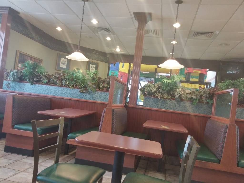 McDonalds | cafe | 1373 S Broadway, De Pere, WI 54115, USA | 9203379960 OR +1 920-337-9960