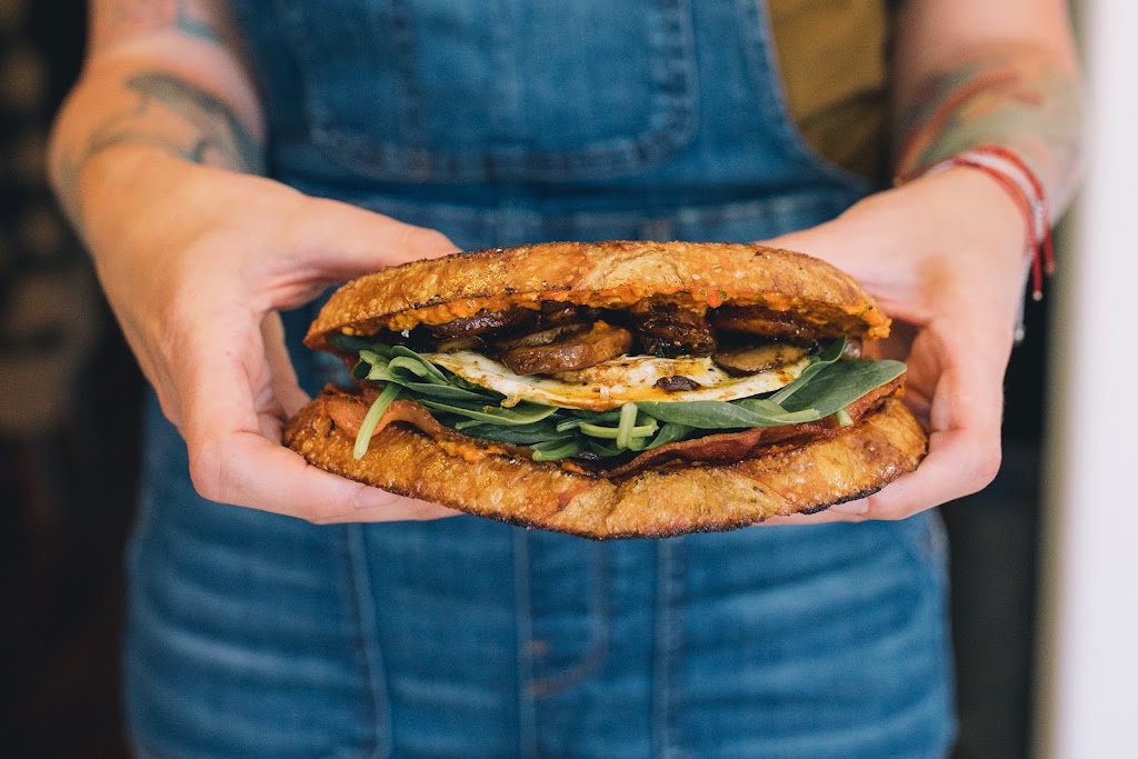 GEWL | restaurant | 350 Clinton St, Costa Mesa, CA 92626, USA | 5622252142 OR +1 562-225-2142