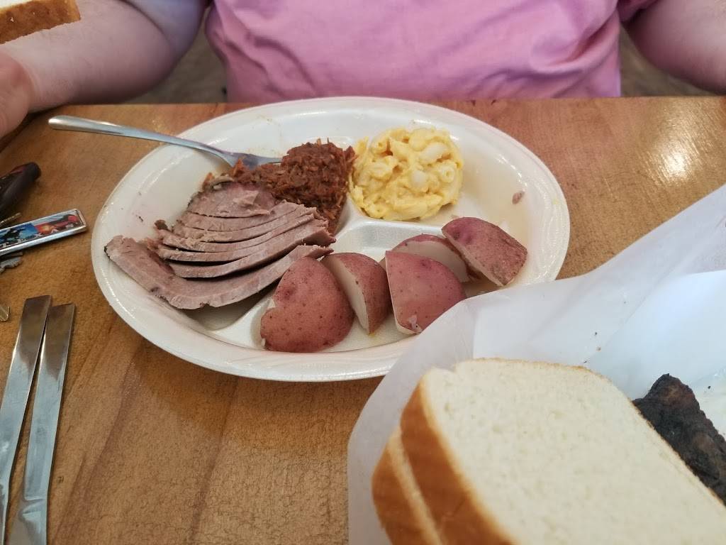 Smokey Mo’s BBQ | restaurant | 7418 Northwest Loop 410 #107, San Antonio, TX 78245, USA | 2107585835 OR +1 210-758-5835