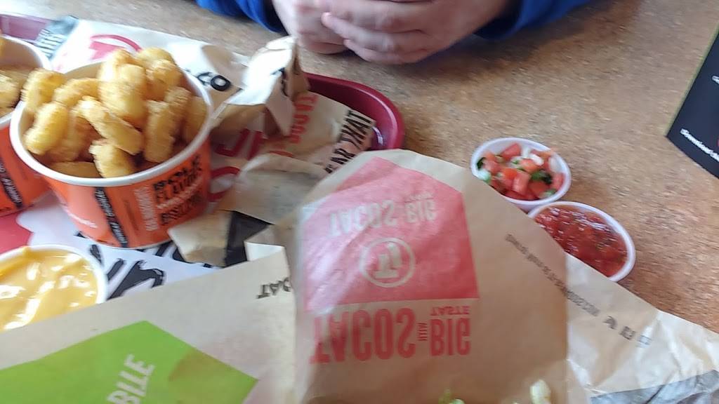 Taco Johns | restaurant | 119 S Roosevelt Ave, Burlington, IA 52601, USA | 3197545114 OR +1 319-754-5114