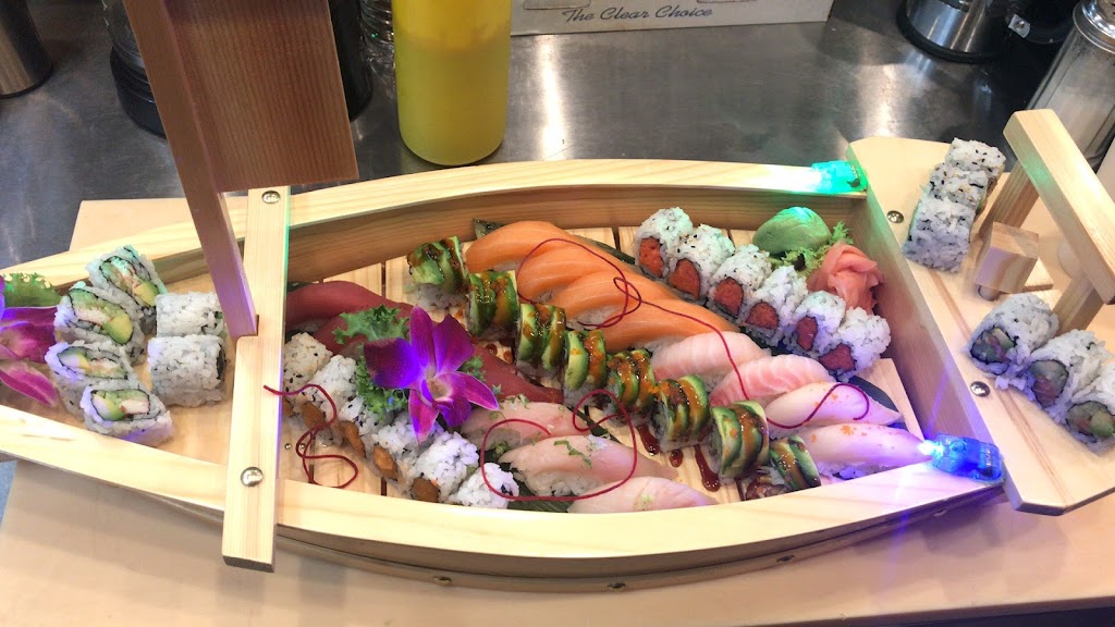 W & Z Asian Bistro & Sushi Bar | restaurant | 725 N Main #105E, Taylor, AZ 85939, USA | 9284570218 OR +1 928-457-0218