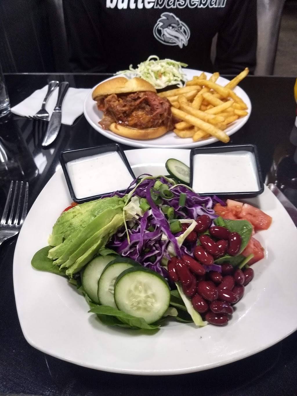 The Patio Oroville | restaurant | 2450 Oro Dam Blvd E, Oroville, CA 95966, USA | 5305337478 OR +1 530-533-7478