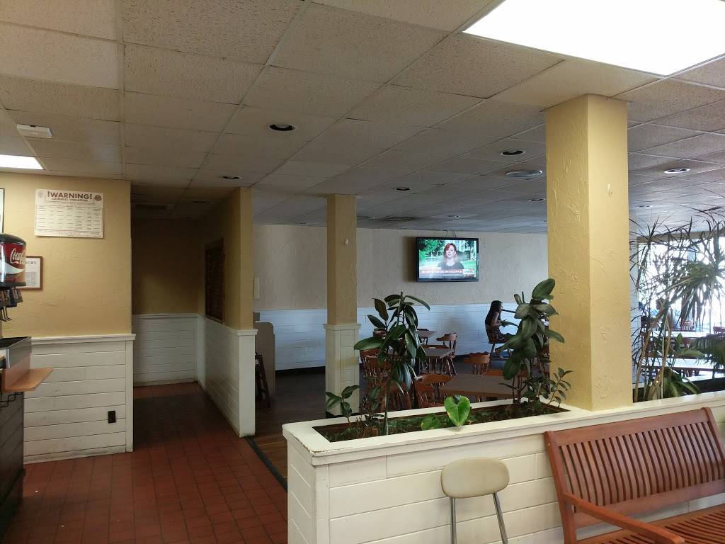 Central Pizza | restaurant | 55 Central St, Southbridge, MA 01550, USA | 5087642541 OR +1 508-764-2541