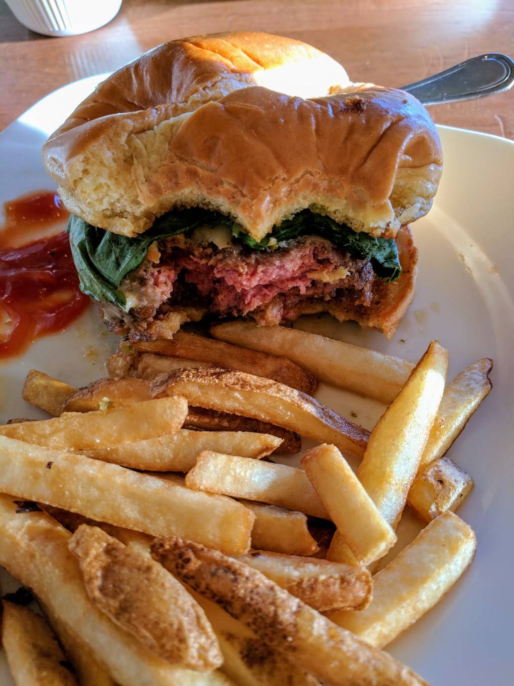 622 North Restaurant and Wine Bar | restaurant | 622 N Main St, Blacksburg, VA 24060, USA | 5409511022 OR +1 540-951-1022