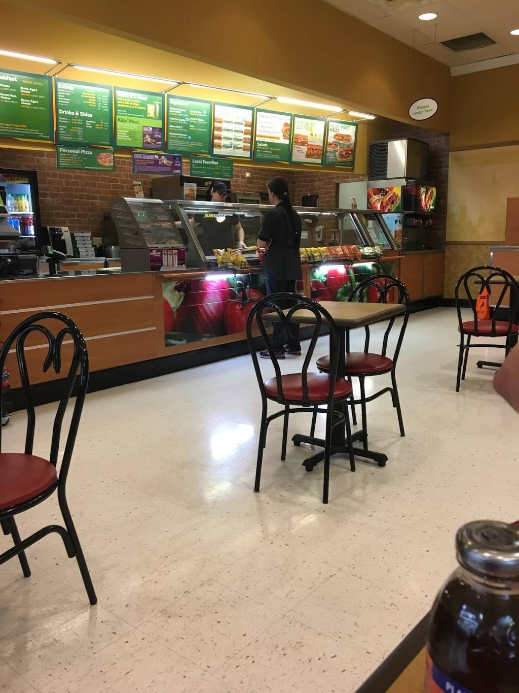 Subway | restaurant | 2500 W Stone Dr, Kingsport, TN 37660, USA | 4232467789 OR +1 423-246-7789