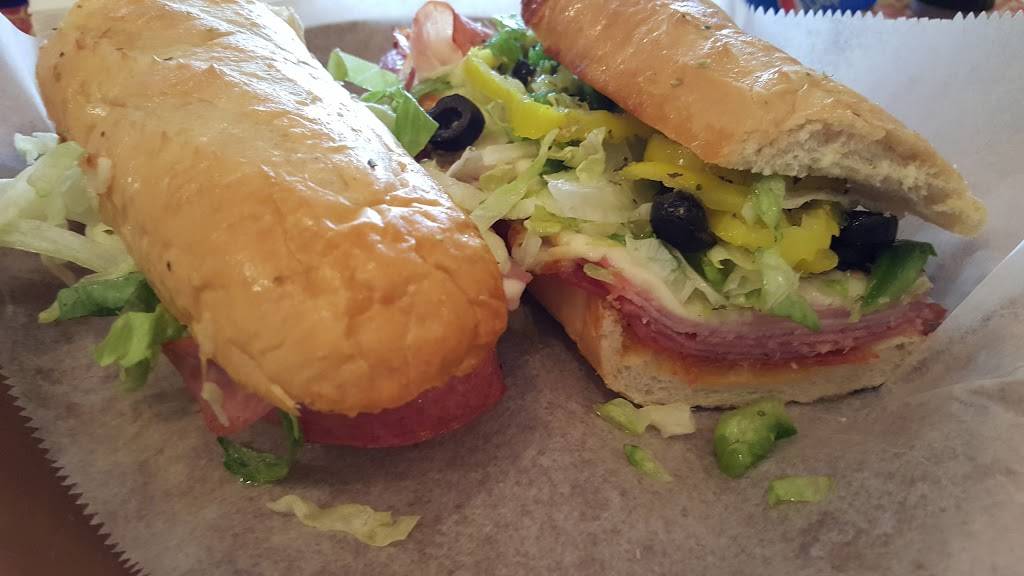 Ginos Pizza & Spaghetti House | meal delivery | 286 E Main St, Milton, WV 25541, USA | 3047439096 OR +1 304-743-9096