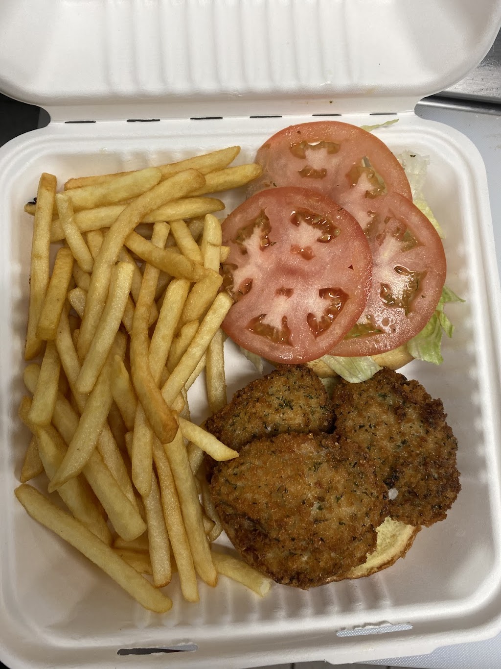 NY fried chicken & seafood | restaurant | 5 Commercial Plaza, Elkton, MD 21921, USA | 4103983007 OR +1 410-398-3007