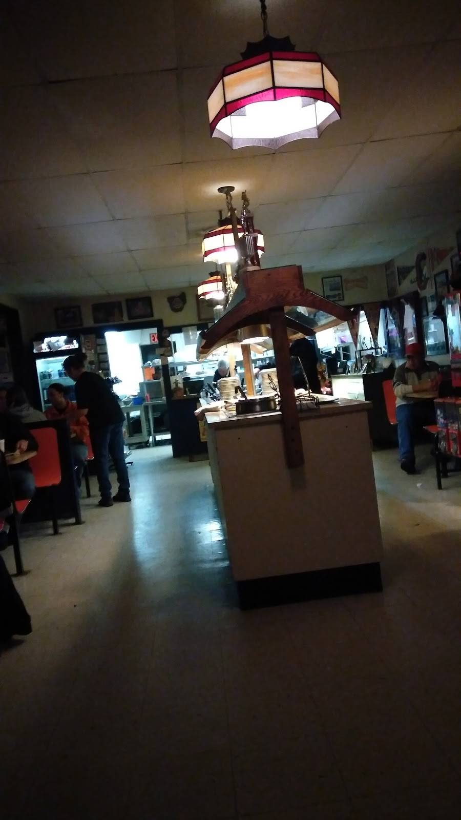 Terrys Pizza Shoppe | restaurant | 433 W State St, Newcomerstown, OH 43832, USA | 7404986234 OR +1 740-498-6234