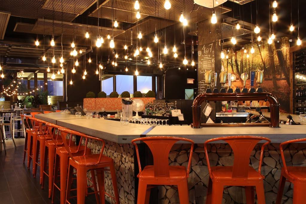 LÉtabli brasserie urbaine | restaurant | 1N6, 154 Rue Lindsay, Drummondville, QC J2C 4L1, Canada | 8198503030 OR +1 819-850-3030