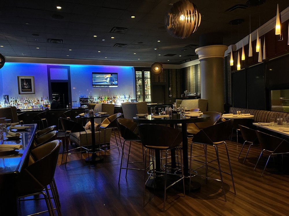 Mancusos Restaurant | restaurant | 201 E Washington St Suite 201, Phoenix, AZ 85004, USA | 4805560770 OR +1 480-556-0770