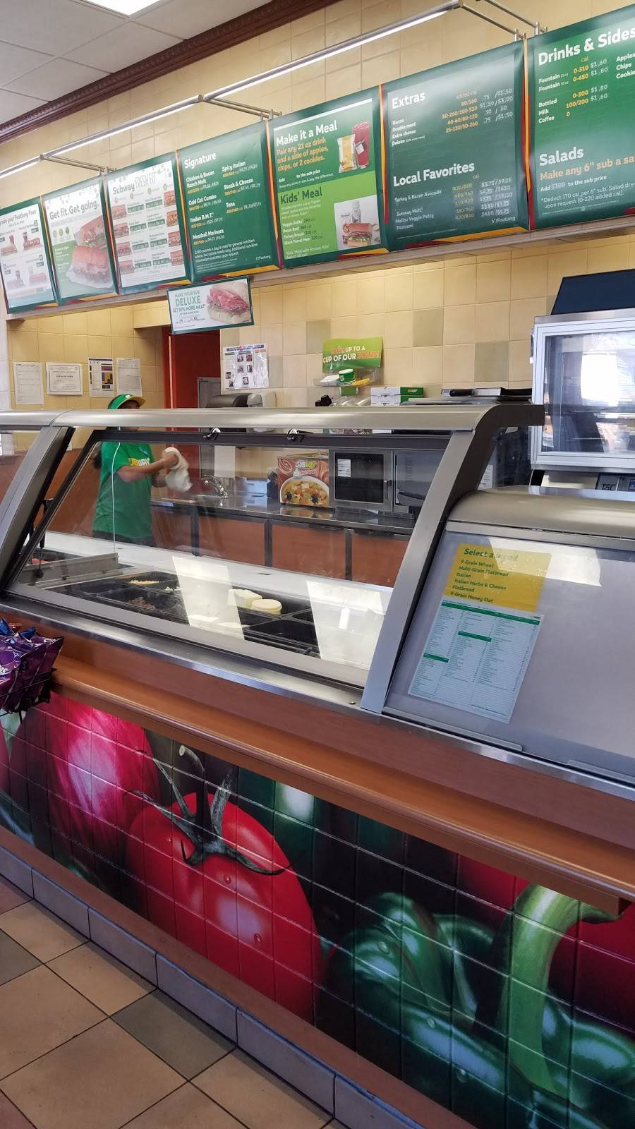 Subway | restaurant | 1365 Roosevelt Ave, Carteret, NJ 07008, USA | 7323664622 OR +1 732-366-4622