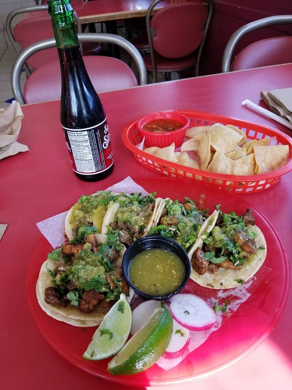 Tortas Ahogadas Tradicion Tapatia | restaurant | 2003 Story Rd, San Jose, CA 95122, USA | 4086188958 OR +1 408-618-8958