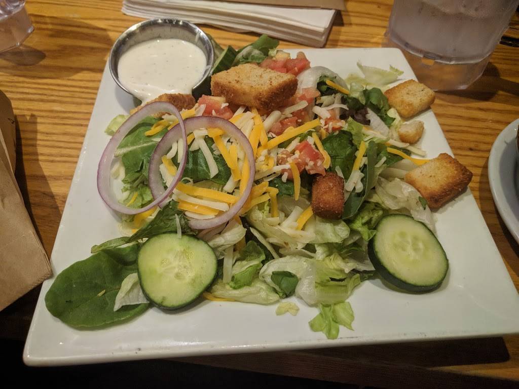 Chilis Grill & Bar | meal takeaway | 3230 SE Military Dr, San Antonio, TX 78235, USA | 2103378241 OR +1 210-337-8241