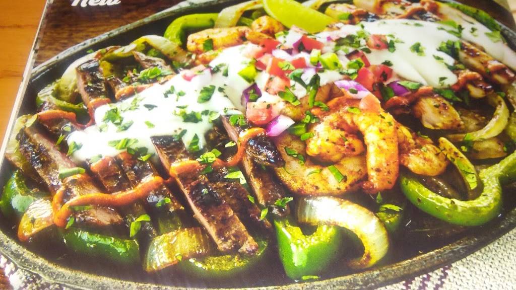 Chilis Grill & Bar | meal takeaway | 850 Renz Ln, Gilroy, CA 95020, USA | 4088424000 OR +1 408-842-4000