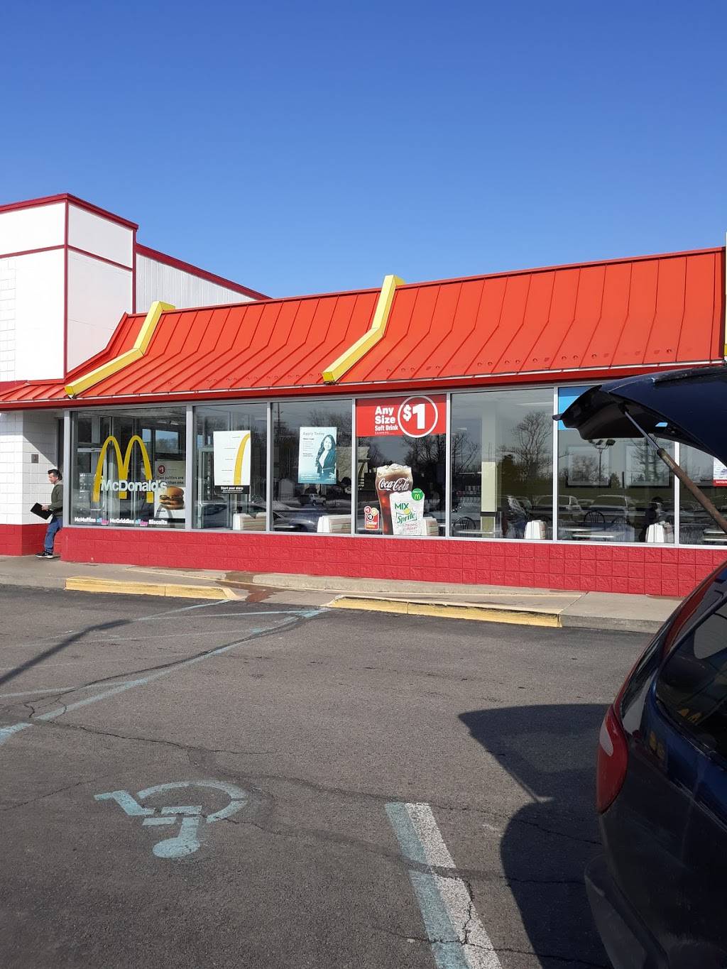 McDonalds | cafe | 24020 Orchard Lake Rd, Farmington Hills, MI 48336, USA | 2484772011 OR +1 248-477-2011