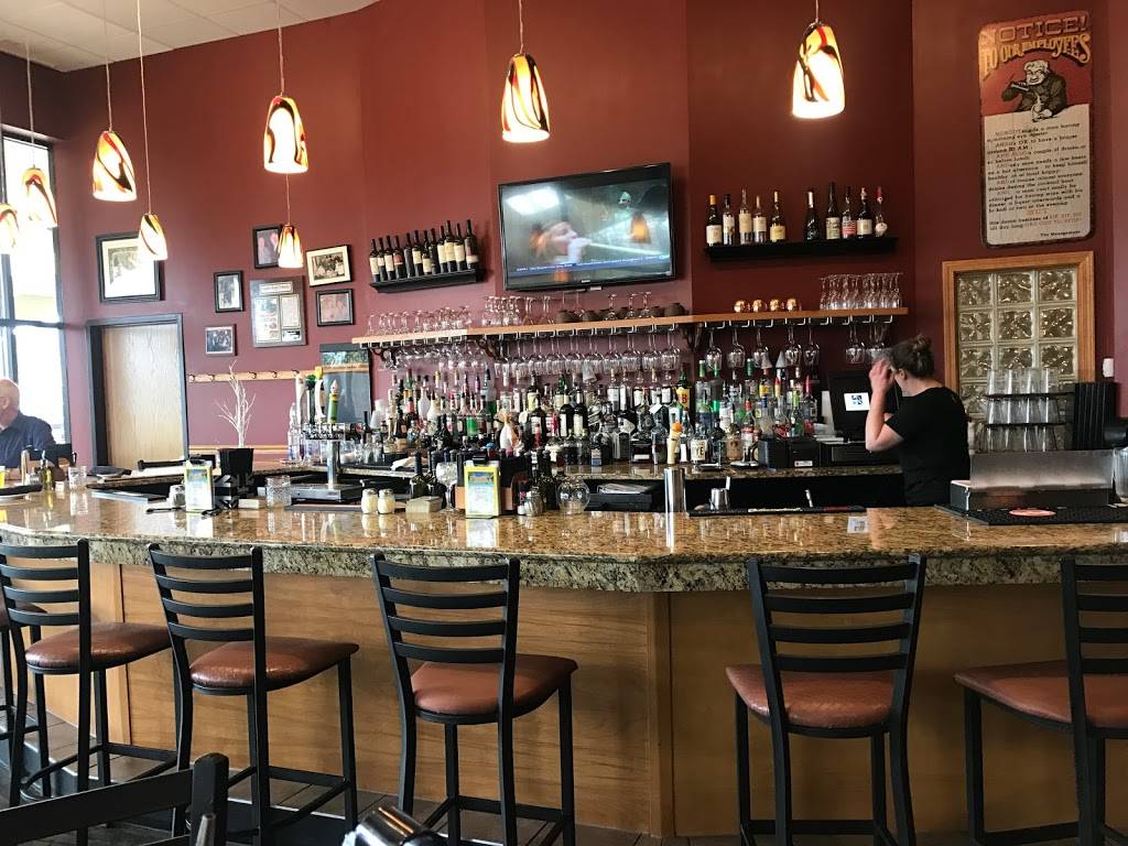 Luccheses Italian Restaurant | restaurant | 655 County Rd 17 #9, Elkhart, IN 46516, USA | 5745224137 OR +1 574-522-4137