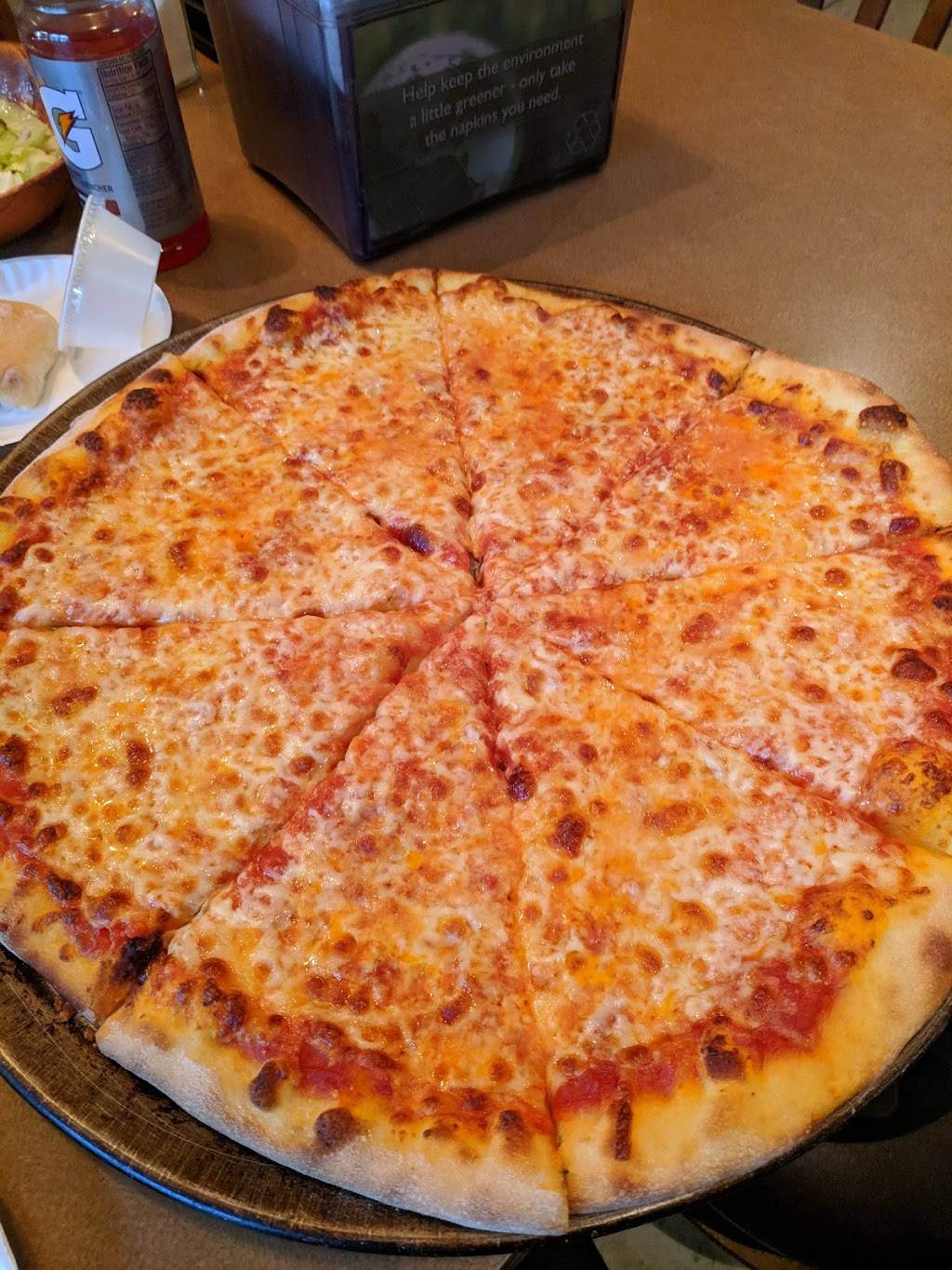 Mirisolas | restaurant | 200 L St, Boston, MA 02127, USA | 6172699701 OR +1 617-269-9701