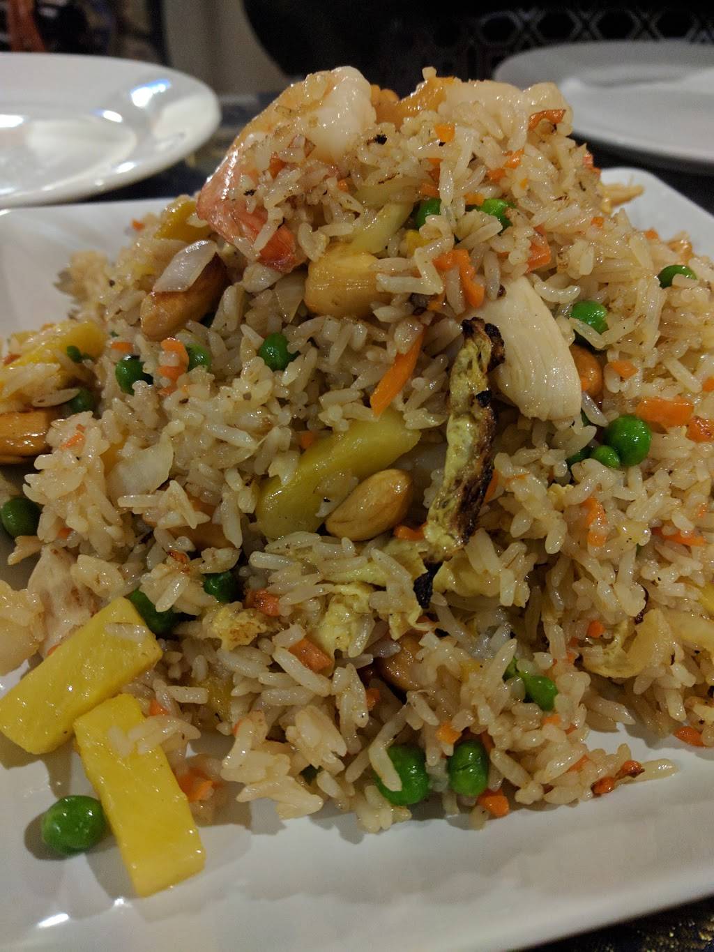 Tuptim Thai Restaurant | restaurant | 450 Mulock Dr, Newmarket, ON L3Y 9B8, Canada | 9058983599 OR +1 905-898-3599