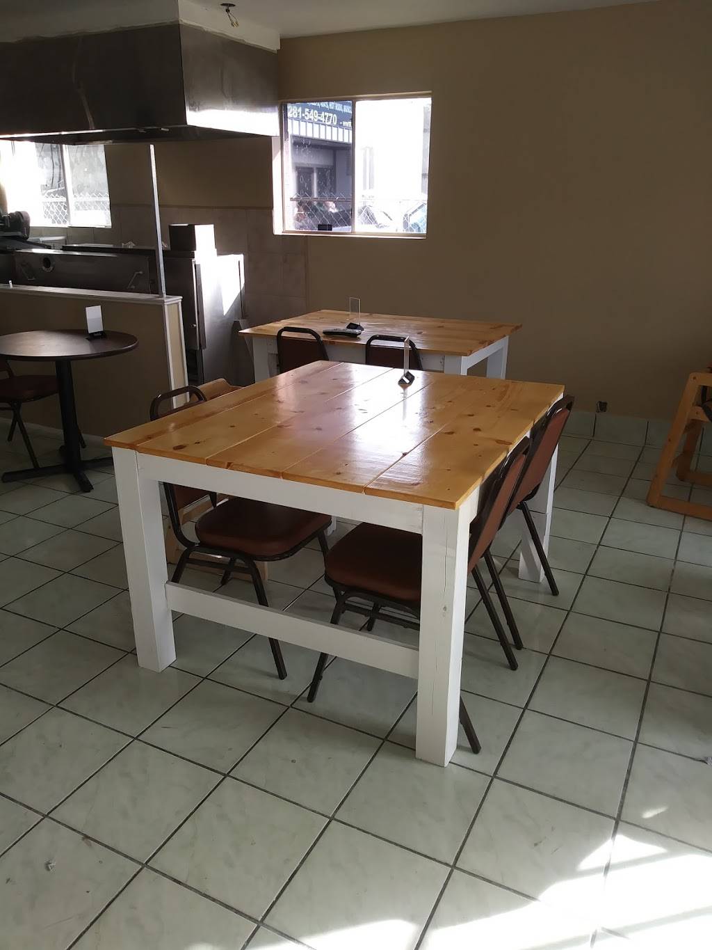 Lucas Tortillas | restaurant | 1103 Grand Ave, Bacliff, TX 77518, USA | 8325362902 OR +1 832-536-2902