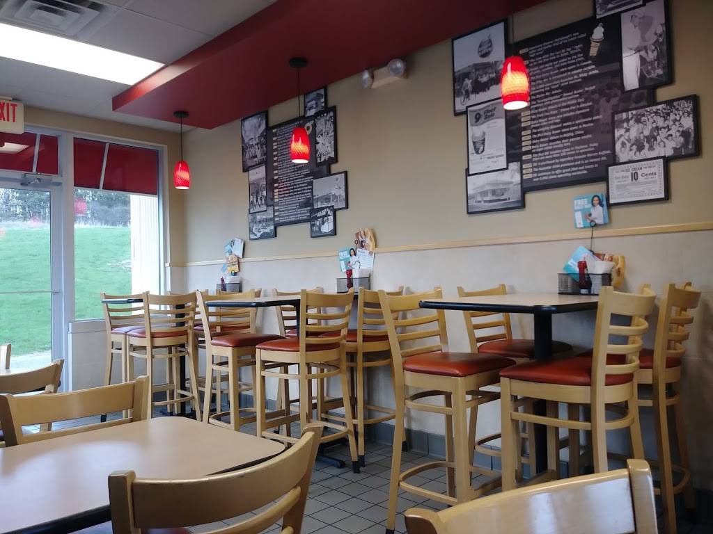 Dairy Queen Grill & Chill | restaurant | 930 Baldwin Plaza Drive, Baldwin, WI 54002, USA | 7156842114 OR +1 715-684-2114