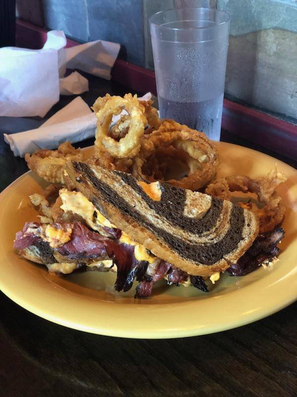 The Melt RVA | restaurant | 3027 W Cary St, Richmond, VA 23221, USA | 8043582132 OR +1 804-358-2132