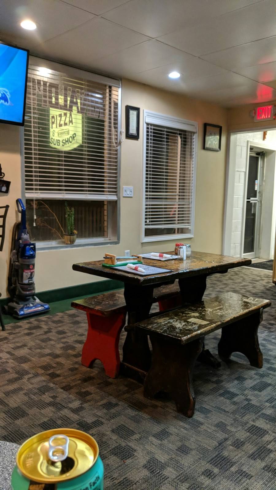 Rinaldi Pizza & Sub Shop | restaurant | 14675 16th Ave, Marne, MI 49435, USA | 6166771281 OR +1 616-677-1281