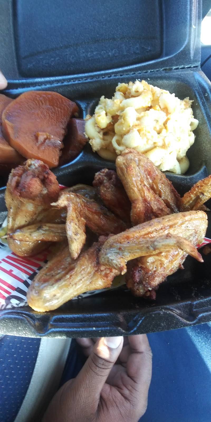 THE LICKING CHICAGO | restaurant | 5045 W Madison St, Chicago, IL 60644, USA | 7734137666 OR +1 773-413-7666