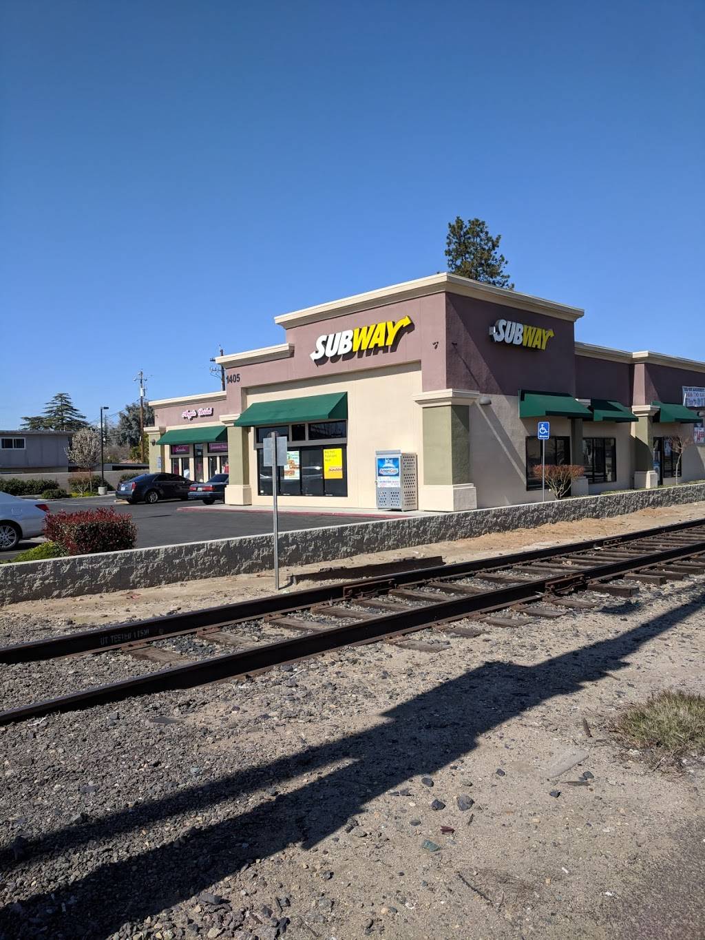 Subway | restaurant | 1405 Howard Rd, Madera, CA 93637, USA | 5596759297 OR +1 559-675-9297