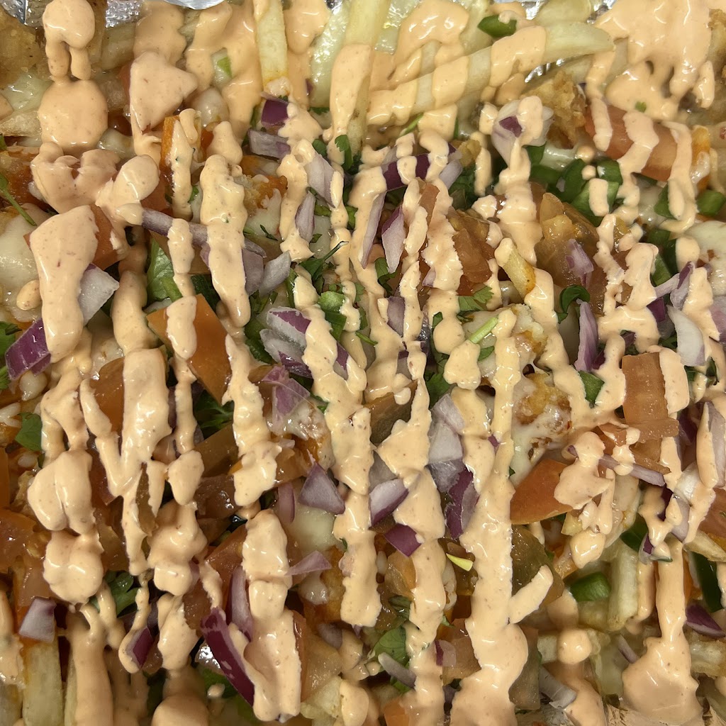 Mortys Backyard | restaurant | 7889 E 22nd St, Tucson, AZ 85710, USA | 5205546016 OR +1 520-554-6016