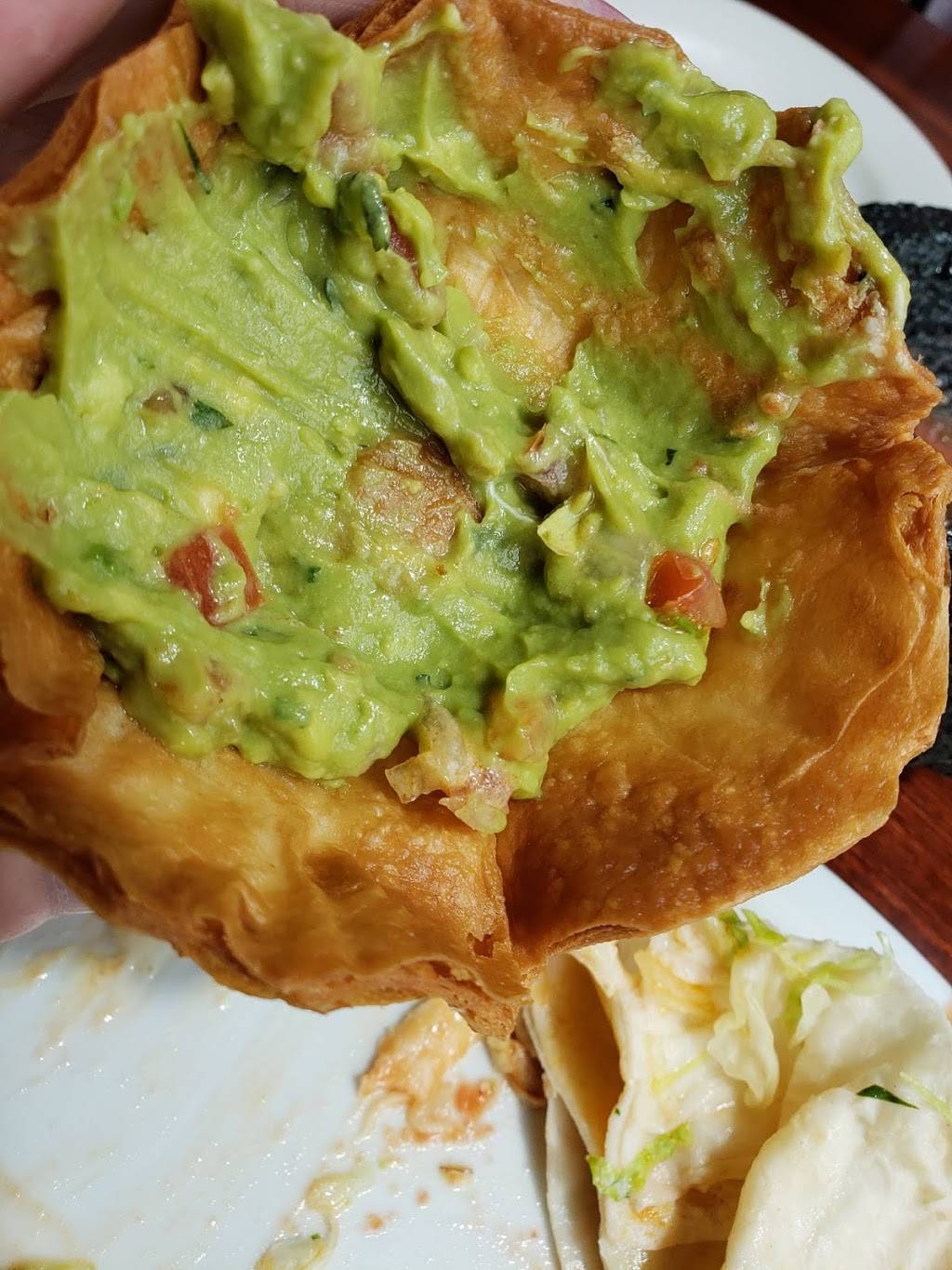 Compadres | Mexican Restaurant | restaurant | 1900 Cayuga St, Middleton, WI 53562, USA | 6082038332 OR +1 608-203-8332