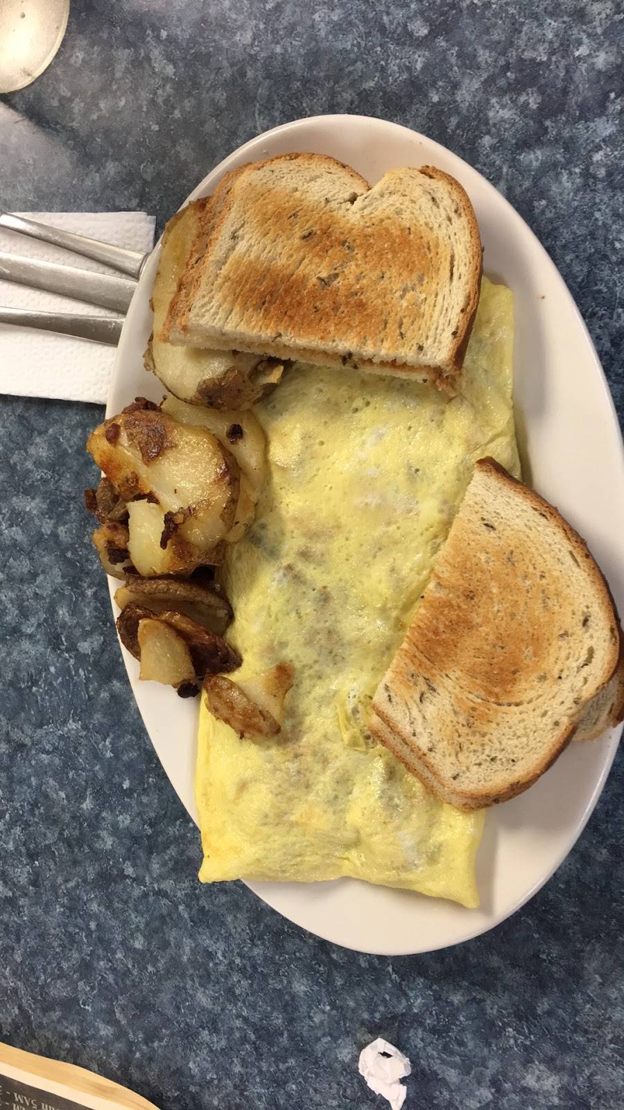 Souderton Restaurant | restaurant | 120 N Main St, Souderton, PA 18964, USA | 2157231770 OR +1 215-723-1770