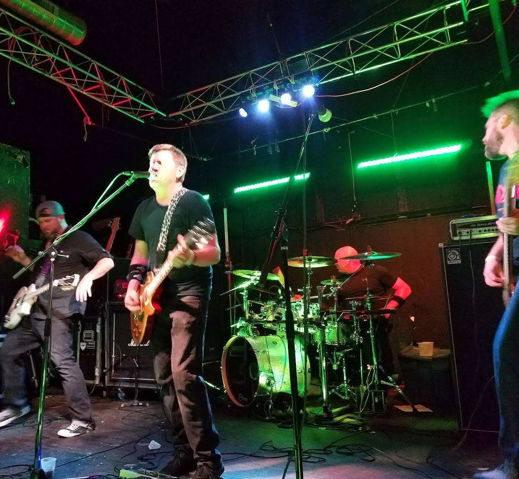 The Foundry Concert Club | restaurant | 11729 Detroit Ave, Lakewood, OH 44107, USA | 4406375483 OR +1 440-637-5483