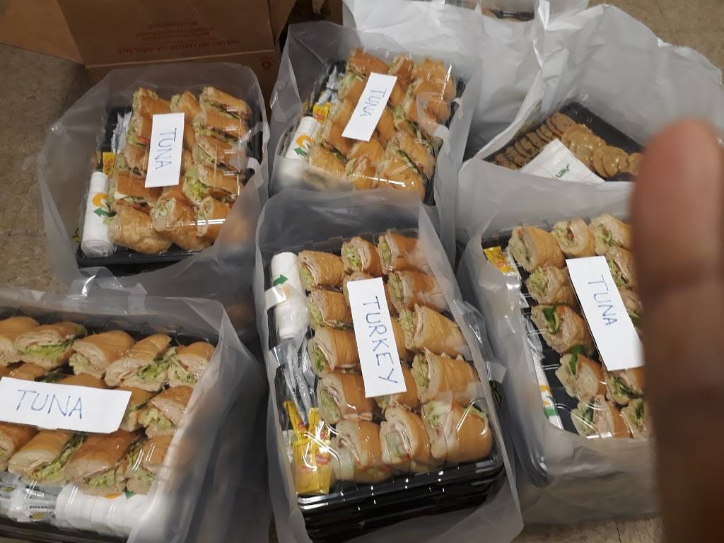 Subway Restaurants | restaurant | 87-08 Astoria Blvd, East Elmhurst, NY 11369, USA | 7182052568 OR +1 718-205-2568