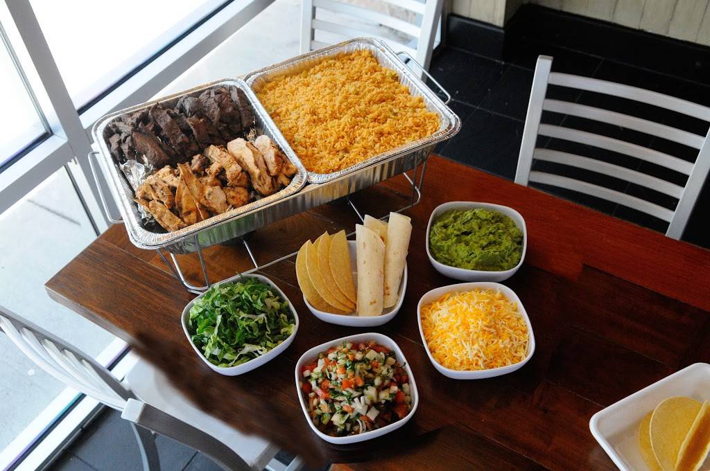 Bullritos- Spring | restaurant | 20053 I-45, Spring, TX 77388, USA | 2819070006 OR +1 281-907-0006