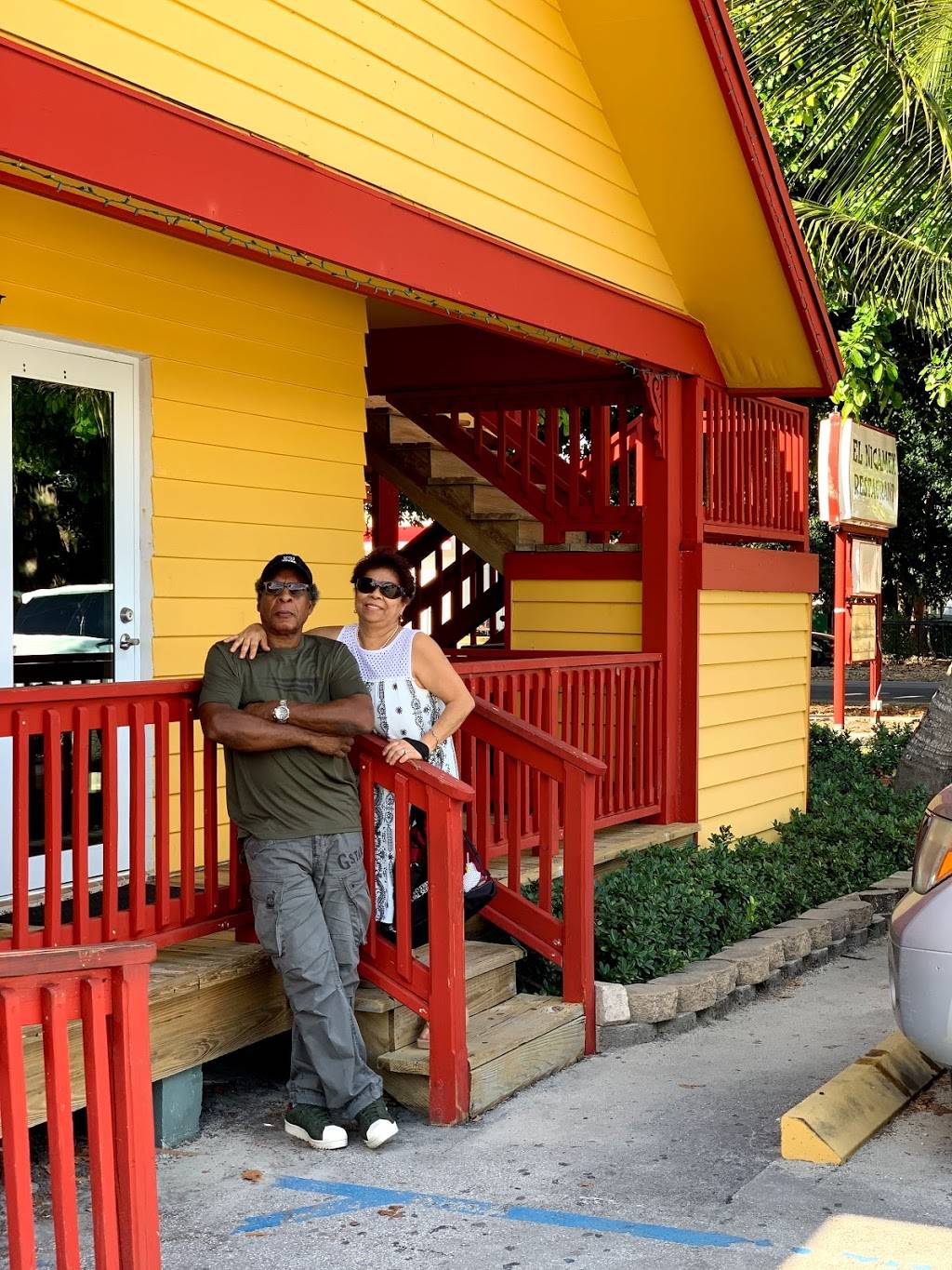 El Nicamex Restaurant | restaurant | 36 NE 15th St, Homestead, FL 33030, USA | 3052470727 OR +1 305-247-0727