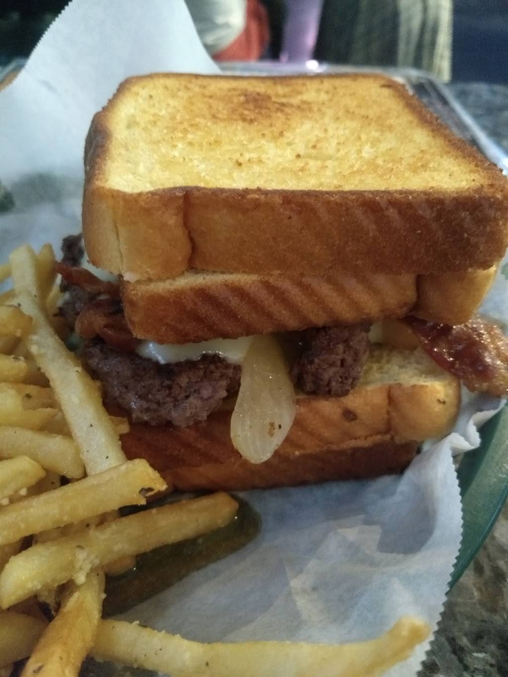 The Crossing | restaurant | 6959 W 111th St, Worth, IL 60482, USA | 7085862054 OR +1 708-586-2054