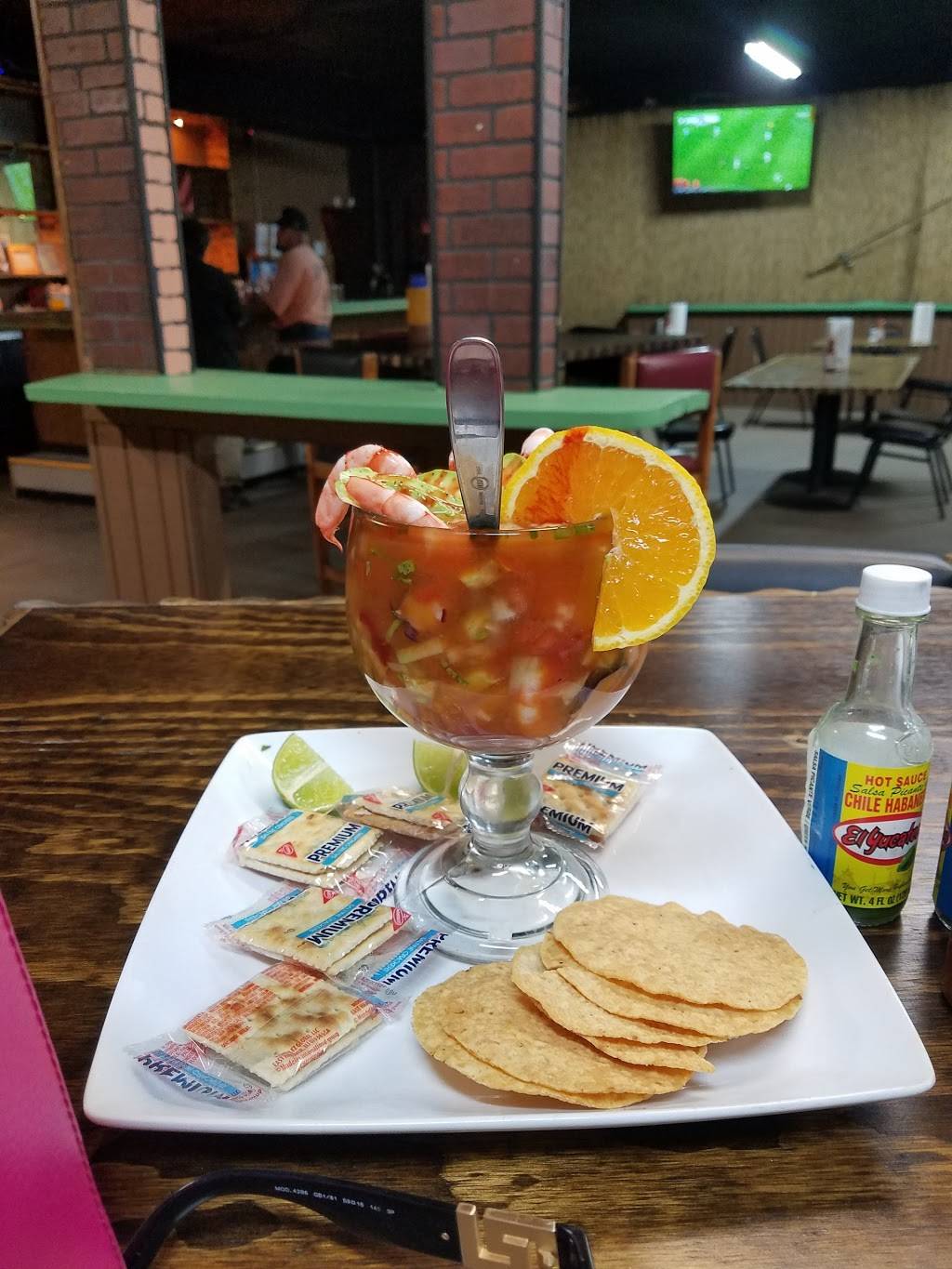 Mariscos El Efectibo | restaurant | 1821 S Chester Ave, Bakersfield, CA 93304, USA | 6615565004 OR +1 661-556-5004