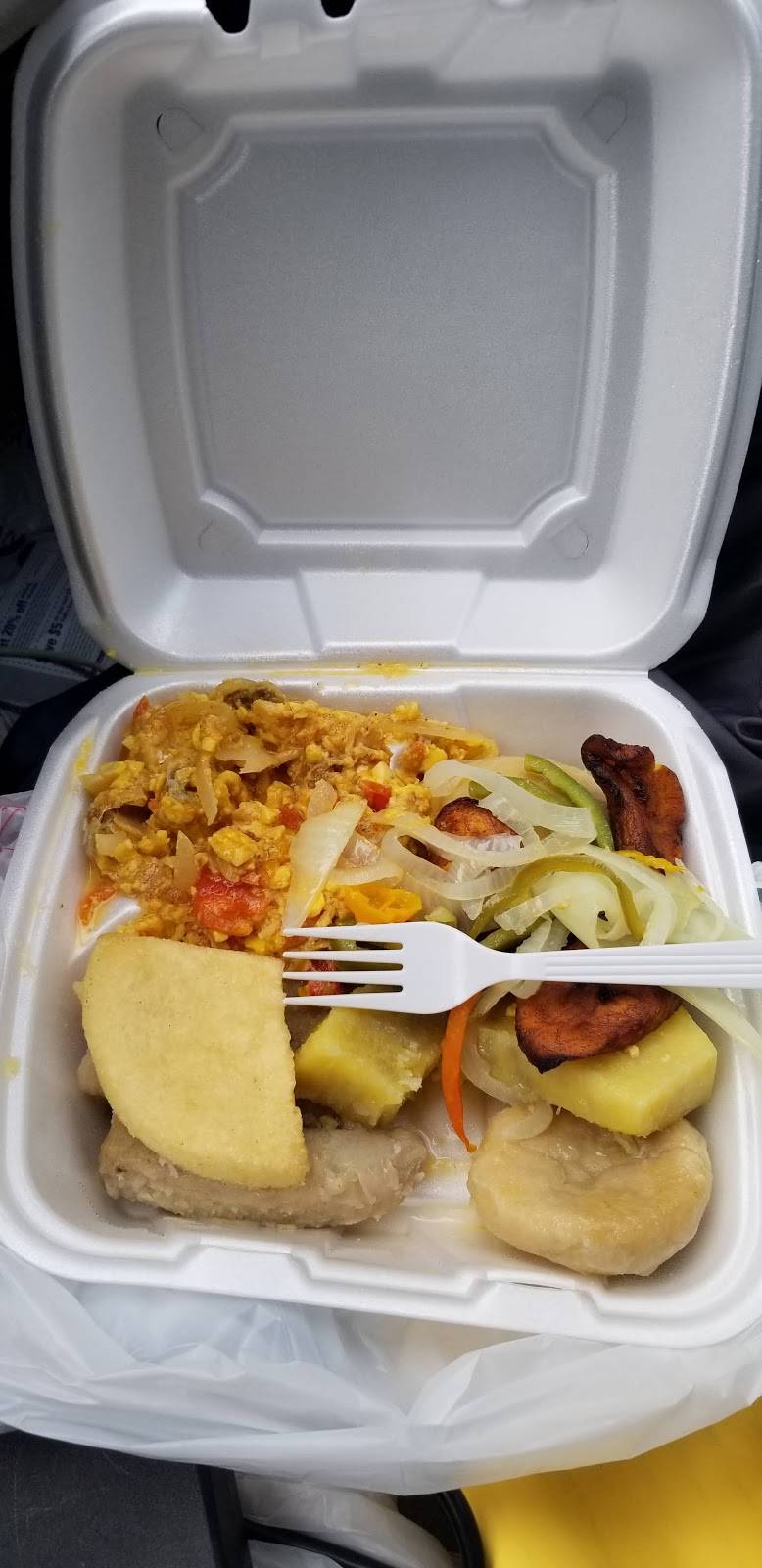 Bev Jerk Center | restaurant | 4598 Memorial Dr # A, Decatur, GA 30032, USA | 4042979597 OR +1 404-297-9597